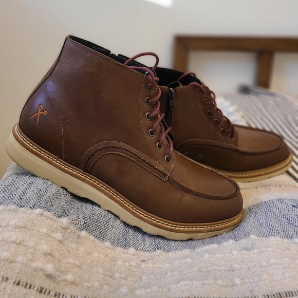 Stockholm Chukka Men's Boot - Picture 1 of 11